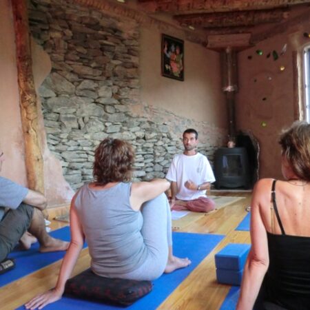 Retiro de yoga: Iniciación y conocimiento del yoga